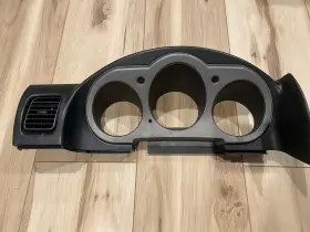 68240-7Z800 NISSAN Speedometer Cluster Dash Bezel Xterra