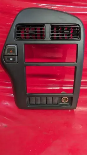 68260-0W005 NISSAN Radio Climate Air Vent Dash Panel Bezel