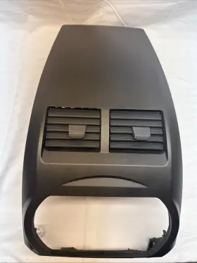 68270-8J001 NISSAN Center Dash Radio Bezel Altima