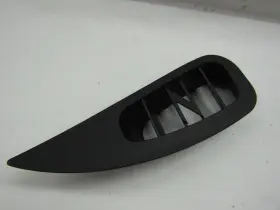 68420CD000 NISSAN Passenger Front Door Jamb Ac Vent 350Z