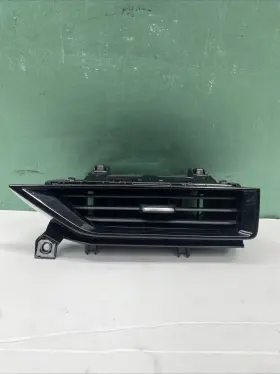 68760-6LB0A NISSAN Front Right Passenger Dash Panel Air Vent #2