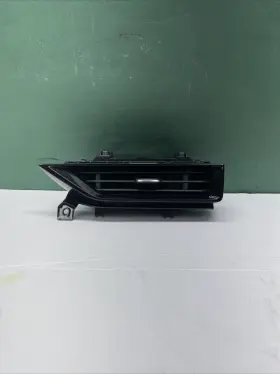 68760-6LB0A NISSAN Front Right Passenger Dash Panel Air Vent