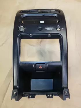 K10413 NISSAN Radio Climate Dash Bezel Vents 650 Frontier #2