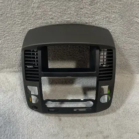 SP12898 NISSAN Center Dash Radio Heat Ac Vent Bezel #2