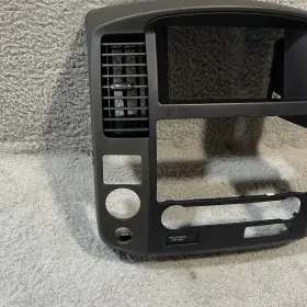 SP12898 NISSAN Center Dash Radio Heat Ac Vent Bezel #3