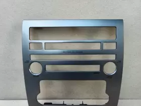 ZR10A68260R10AA NISSAN Radio Climate Bezel Cover Crack Titan #2