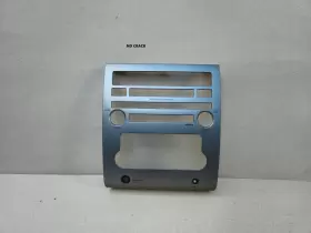 ZR10A68260R10AA NISSAN Radio Climate Bezel Cover Crack Titan