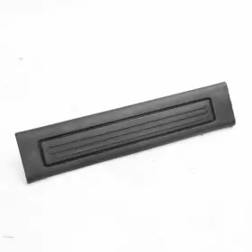 15117068 GM Front Right Door Scuff Plate Acadia Enclave #3