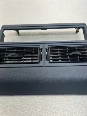 15546016 CHEVY Center Dashboard Radio Bezel Suv Gmc Silverado #3