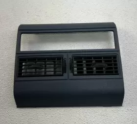 15546016 CHEVY Center Dashboard Radio Bezel Suv Gmc Silverado