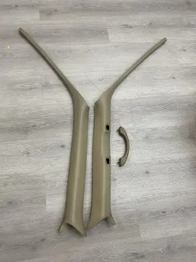 15707257 CHEVY Obs Left Right Pillar Molding Suv Gmc
