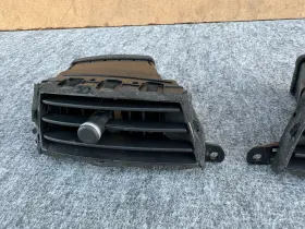 68750-1EA0A NISSAN Dashboard Dash Center Left Right Ac Vent #2