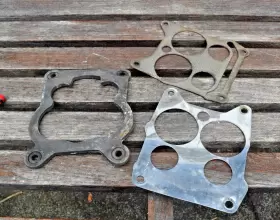 7043200 ROCHESTER Quadra Jet Carburetor Bottom Plates Gm