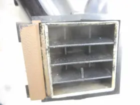 3998410 ORIGINAL GM Air Conditioning Dash Vent Passenger #3