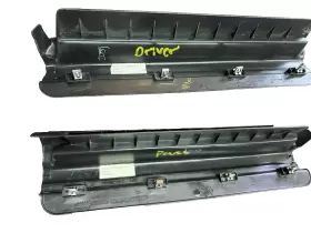 15805586 PONTIAC Solstice Set Left Right Door Scuff Sill #2