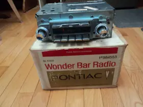 7294322 PONTIAC Nos Wonderbar Am Delco Radio Prix Bonneville