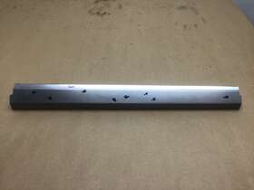7P5857222 PORSCHE Front Right Passenger Dash Panel Molding