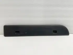 7P5885250 PORSCHE Rear Seat Upper Cover Passenger Cayenne