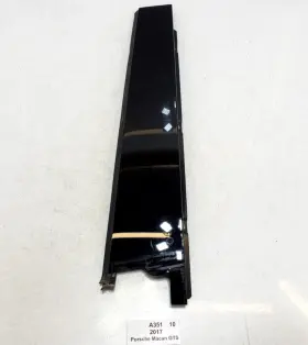 95B-853-351 PORSCHE Macan Rear Left Driver Exterior Pillar