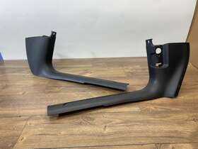 95B-863-483-K PORSCHE Macan Front Door Entrance Sill Cover