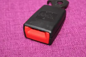 97080318600 PORSCHE Rear Right Passenger Seatbelt Buckle #2