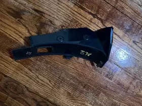 946074 SUBARU Right Passenger Tail Light Bracket Cover #2