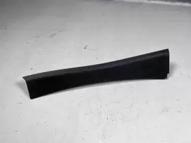 1007711-00-D TESLA Right Middle Pillar Cover Panel
