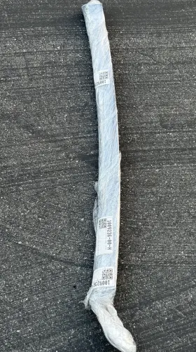 1009236-00-H TESLA Trunk Liftgate Center Pillar Upper