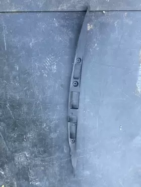 1011685-00-B TESLA Liftgate Trunk Applique Bracket