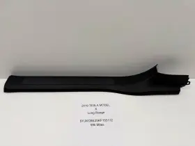 1035987-00-G TESLA Front Right Door Sill Scuff Plate