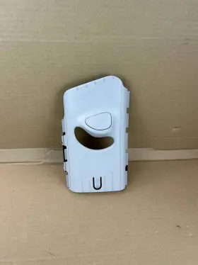 1086261 TESLA Upper Pillar Slider