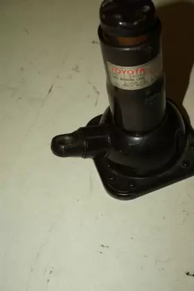 09111-34020 TOYOTA Bottle Jack Tire Lift T100