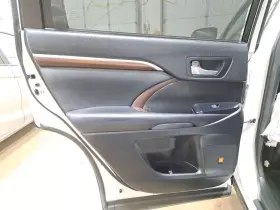 205.TO1D15 TOYOTA Lh Driver Rear Door Interior Panel
