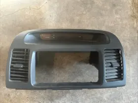 23107 TOYOTA Dash Radio Cd Player Bezel Clock Air Vent Camry
