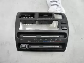 254.TO1B94 TOYOTA Dx Dash Radio Bezel Corolla