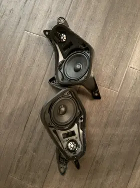 2622495 TOYOTA Rear Left Right Pillar Speaker Tweeter Supra