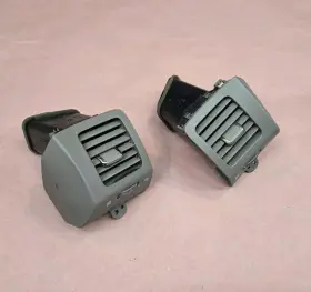 55650-60100 TOYOTA Ac Heat Air Vent Outter GX470 Lexus #2