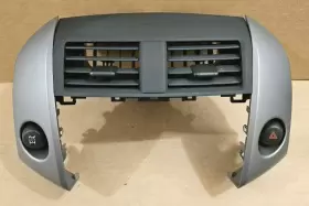 55663-42020 TOYOTA Center Dash Vents Bezels Lock RAV4 #2