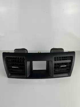 55670-48060-C0 TOYOTA Dash Bezel Center Vent Highlander