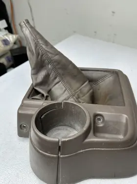 58834-04013 TOYOTA Bezel Boot Cup Holder Manual Shifter Rwd #2