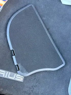 64718-06140 TOYOTA Rear Right Trunk Quarter Panel Access