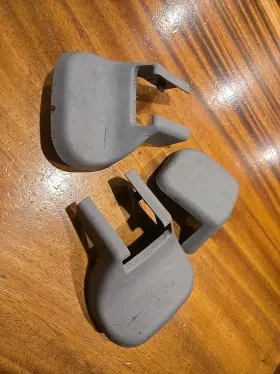 72137-0C160 TOYOTA Rf Seat Rail Track Mount Bolt Cover Cap