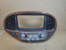 840100C521 TOYOTA Radio Temperature Climate Control Dash