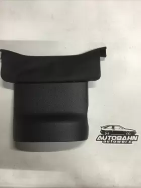 561858565 VOLKSWAGEN Upper Steering Column Cover Vw Passat
