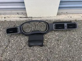 5C6858560 VOLKSWAGEN Dash Cluster Climate Surround Bezel