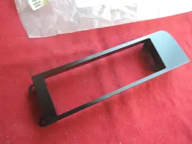 1384797 VOLVO Nos Dashboard Radio Frame