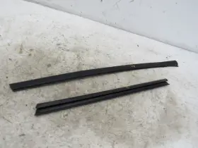 39992652 VOLVO Rear Windshield Reveal Molding Passenger S60