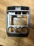 04-12 Chevy Colorado Canyon Front Dash Radio Bezel Air Vent Grille Oe 15186878. Fixed Price $49.99.