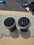 05 06 07 Ford Freestyle 2 Center Mount Dash Vents Oem 5f9x-19c682-a Excellent !. Fixed Price $24.99.