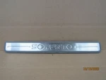 02 03 04 05 06 07 08 Kia Sorento Right Front Door Entry Sill Oem 85887-3e000. Fixed Price $20.00.